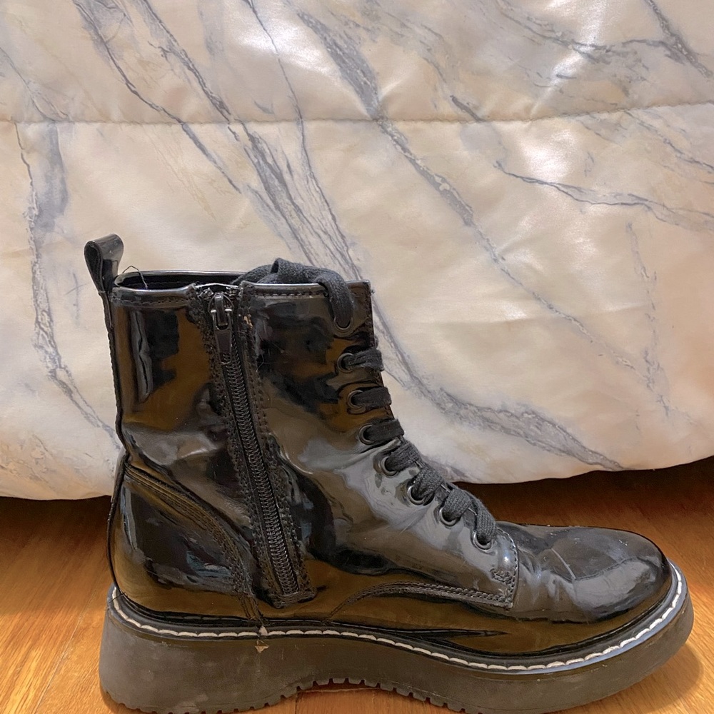 Black Steve Madden boots